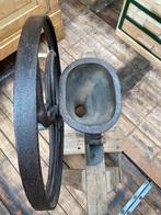 Oude Franse graanmolen molen voor graan, Ophalen