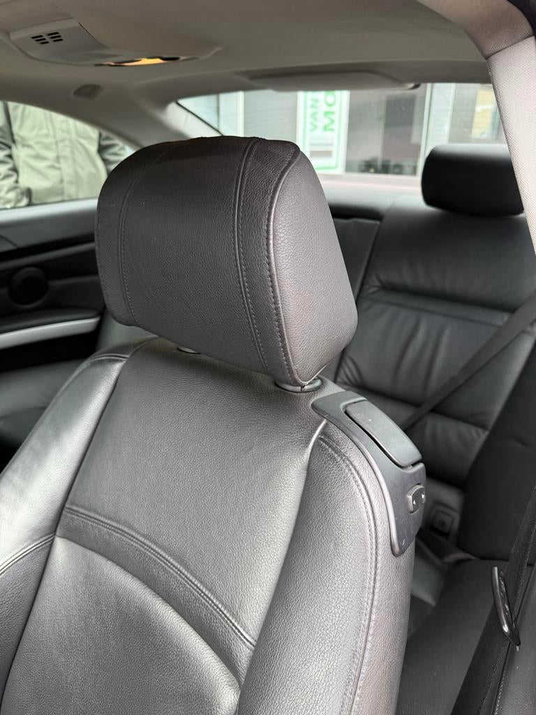 BMW 2007 Grijs youngtimer, Auto's, 230 pk, 75 €/maand, 7 km/l, Coupé