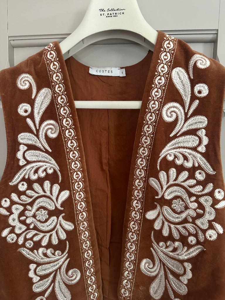 Gilet, Bruin, Ophalen of Verzenden, Zo goed als nieuw, Costes