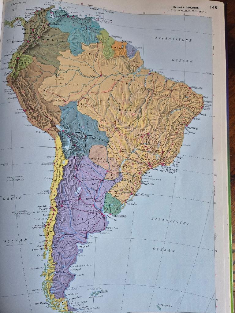 12 Braziliaanse kunst figuurtjes/beeldjes., Ophalen of Verzenden