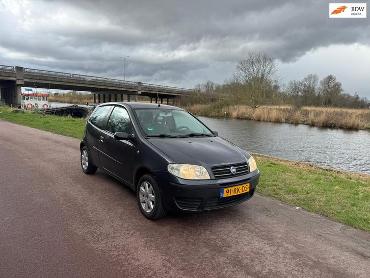 Fiat Punto 1.2 Young |NW APK|, Auto's, Fiat, Bedrijf, Te koop, Punto, ABS, Airbags, Boordcomputer, Centrale vergrendeling, Elektrische ramen