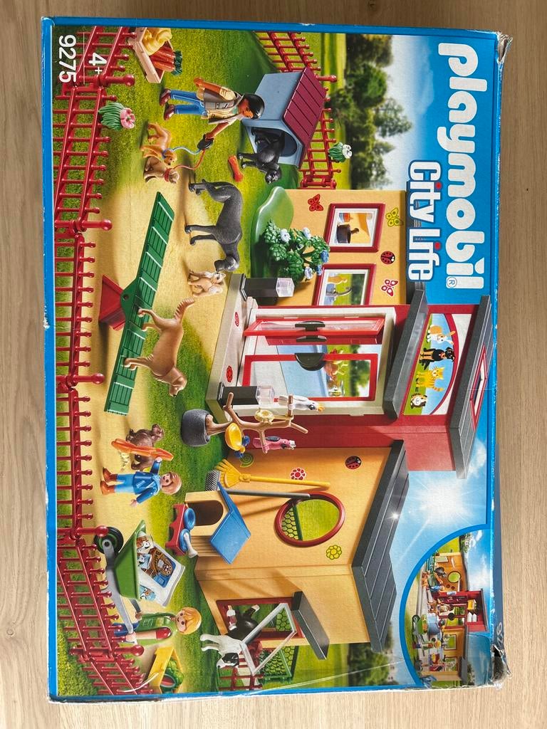 Playmobil City Life Dierenpension 9275 - Compleet met doos, Ophalen of Verzenden, Zo goed als nieuw, Complete set