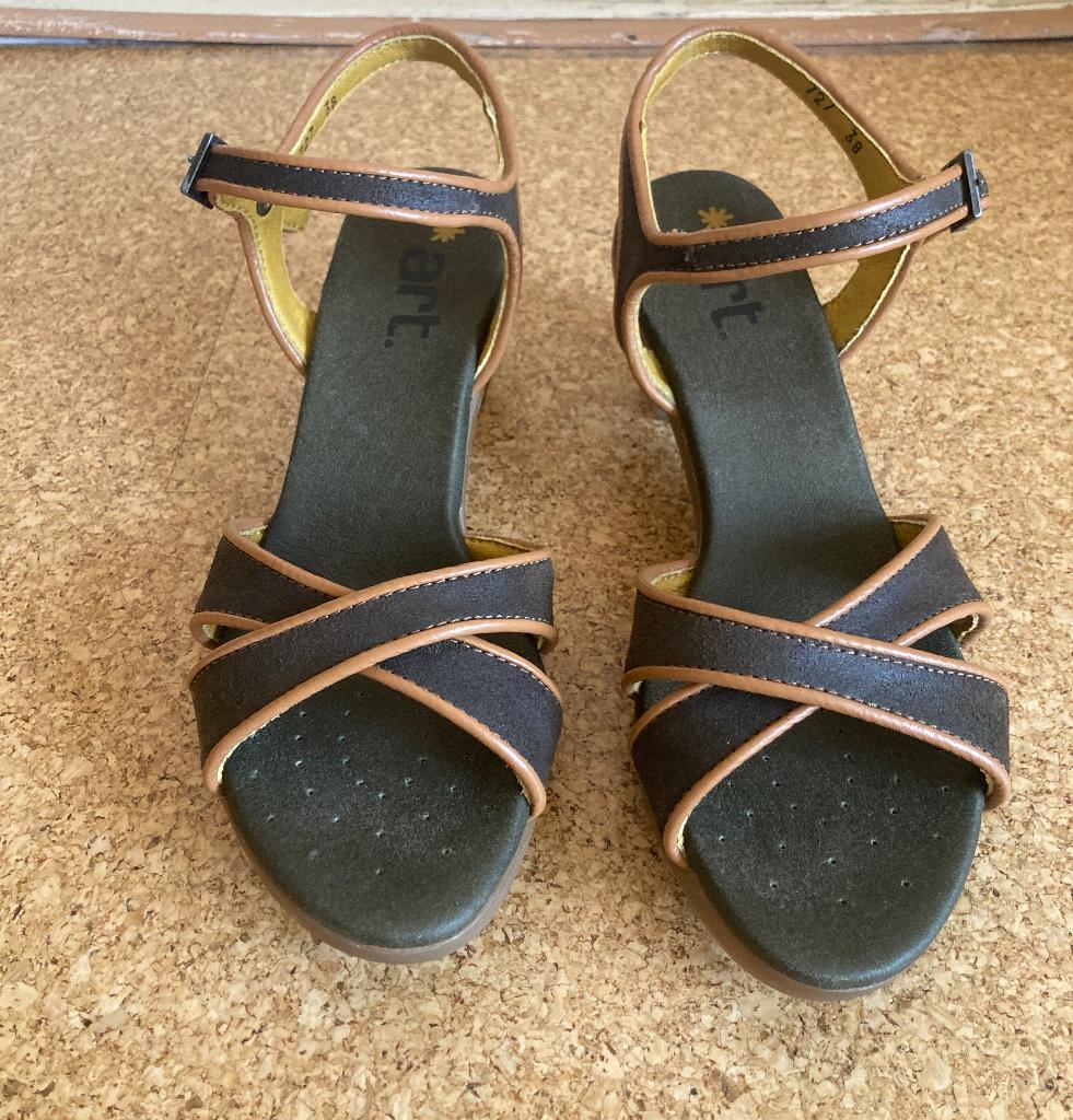 hak schoenen sandalen Art maat 38, Bruin, Zo goed als nieuw, Art., Sandalen of Muiltjes