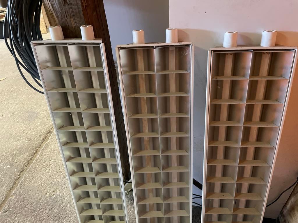 3 TL lamp bakken met stekker, Ophalen, Gebruikt