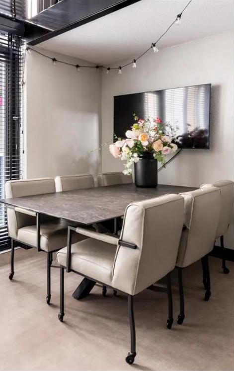 Eettafel Wehkamp Home Ricci met 6 stoelen (200x100 cm), Huis en Inrichting, Tafels | Eettafels, Zo goed als nieuw, 50 tot 100 cm