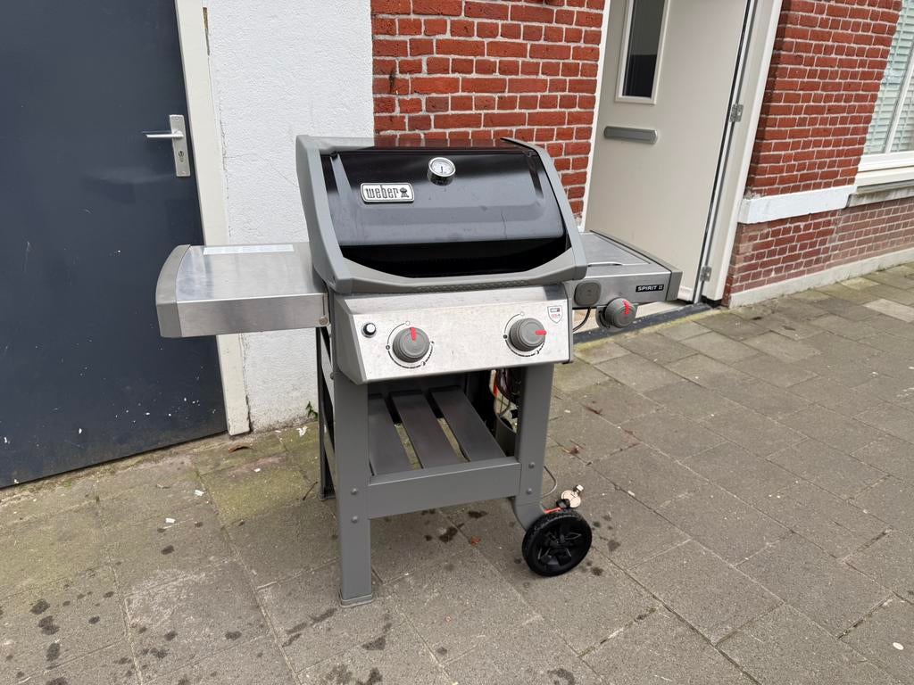 Weber spirit 2 gasbarbeque met zijbrander, Ophalen, Zo goed als nieuw