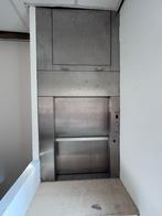 Horeca/goederenlift - Zo goed als nieuw, Ophalen