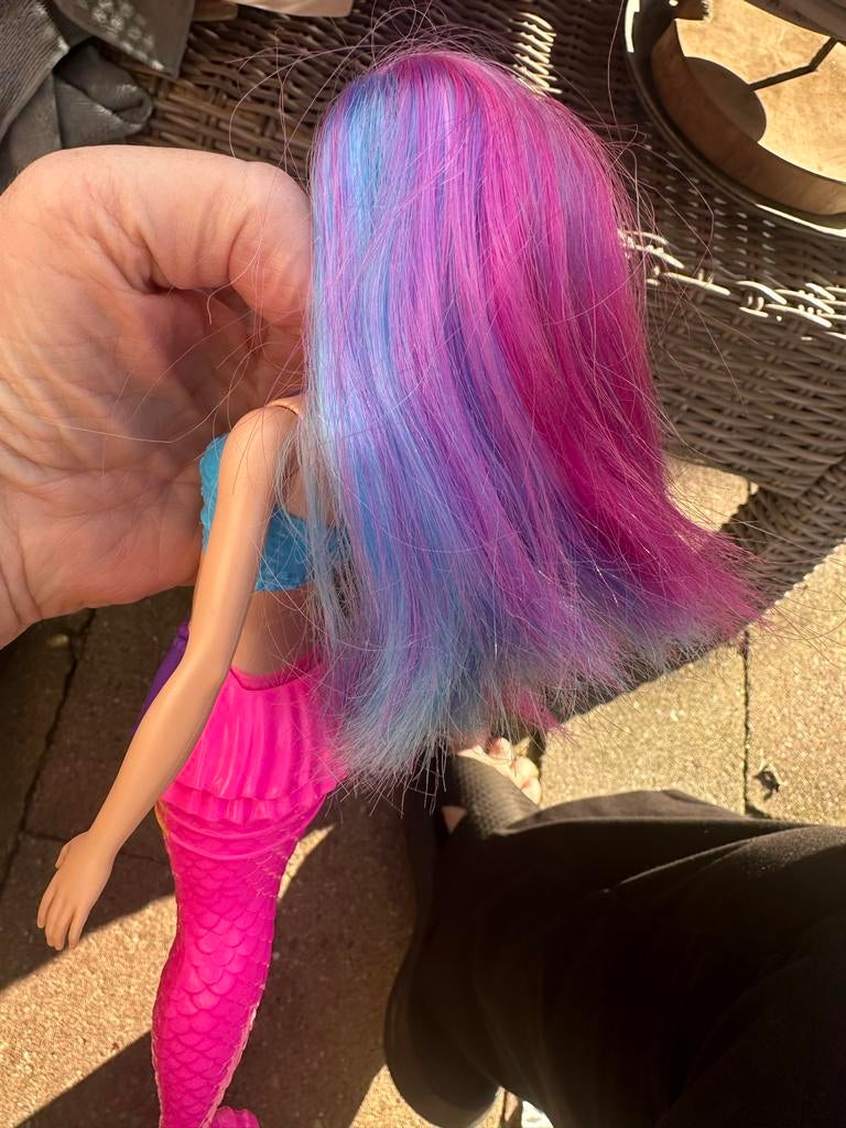 Barbie Zeemeermin met kleurrijk haar, Kinderen en Baby's, Speelgoed | Poppen, Ophalen of Verzenden, Gebruikt, Barbie