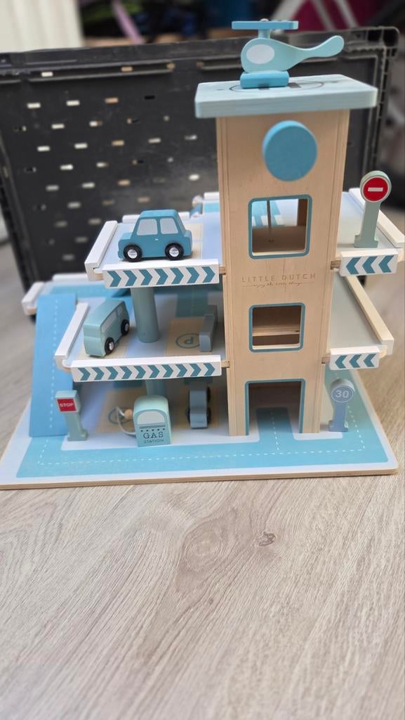 Little Dutch autogarage, Kinderen en Baby's, Speelgoed | Houten speelgoed, Ophalen of Verzenden