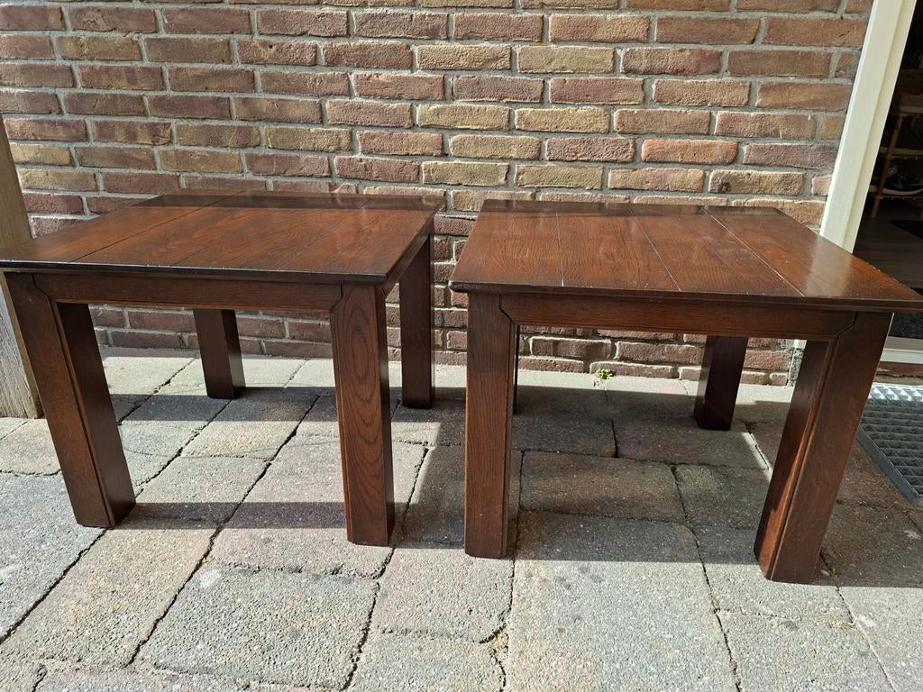 Twee vierkante houten salon/bijzettafeltjes, Huis en Inrichting, Tafels | Salontafels, Ophalen, Gebruikt, 50 tot 100 cm, Antiek finish