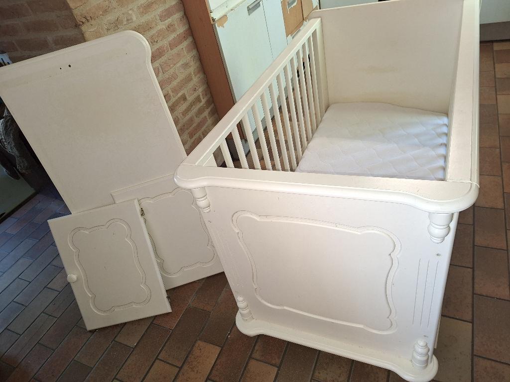 Witte Babycommode en Kinderledikantje Visser Eksklusieve Kin, Ophalen, Gebruikt, Jongetje of Meisje