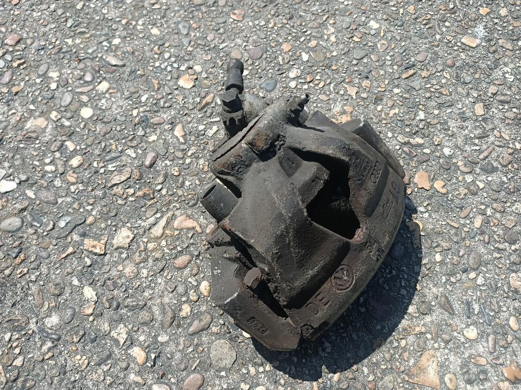 Remklauw (LV) Audi TT (8N) 20v turbo (2002), Verzenden, Gebruikt, Audi