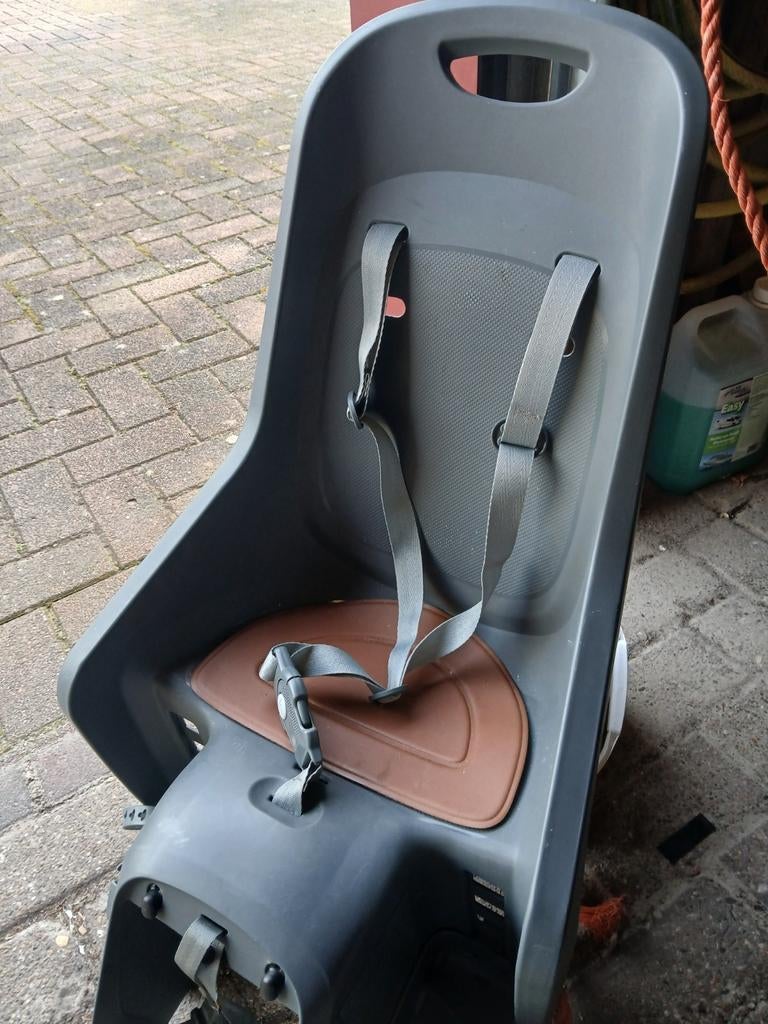 Polisport fietsstoeltje achter, Ophalen of Verzenden