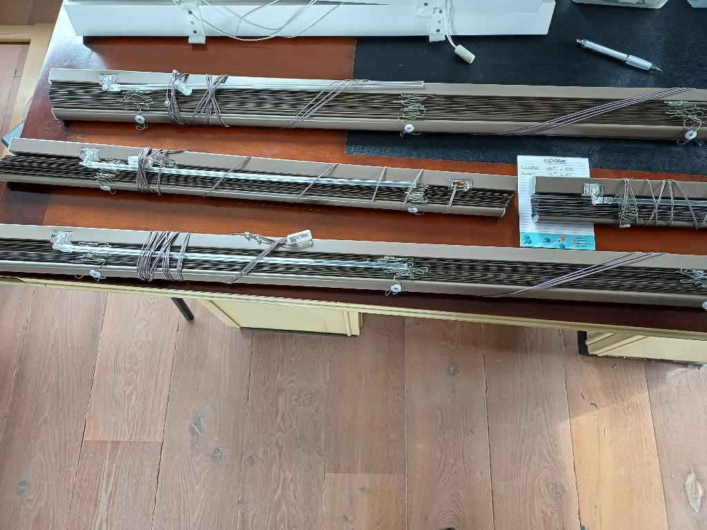 Horizontale lamellen (luxaflex), Ophalen, Gebruikt