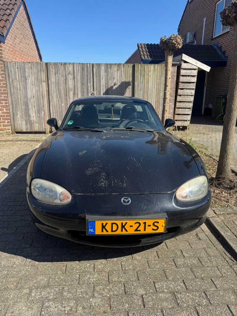 Mazda 2000 Zwart, Euro 2, Zwart, 4 cilinders, Cabriolet