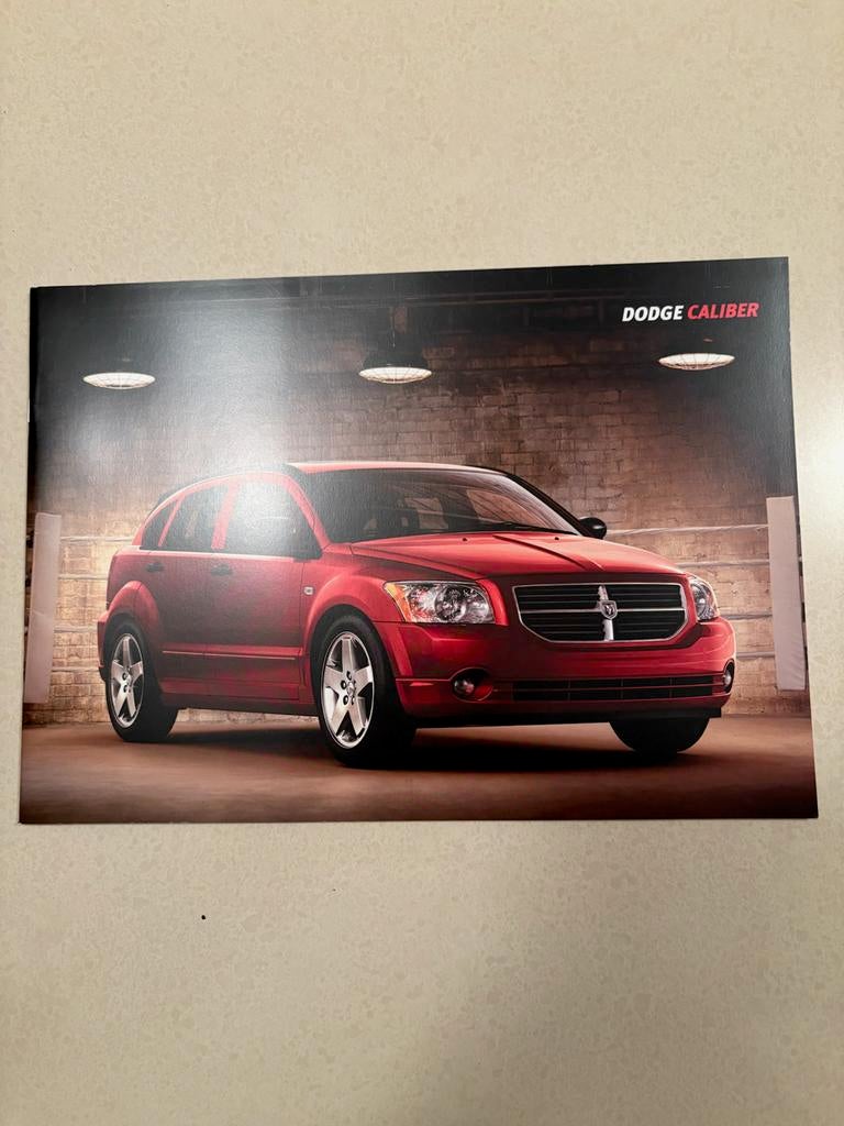Dodge Caliber brochure - Nieuwstaat met veel foto's en specs, Ophalen of Verzenden, Nieuw, Overige merken
