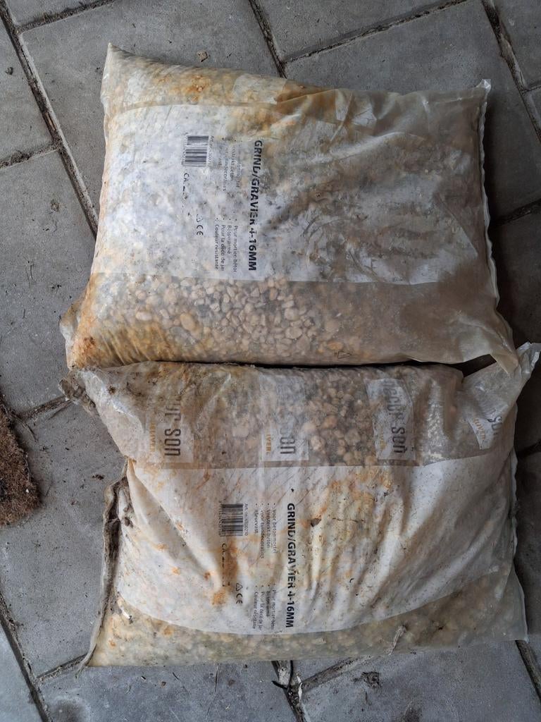 2x 25kg grind/gravier zakken, Tuin en Terras, Zand, Ophalen, Nieuw