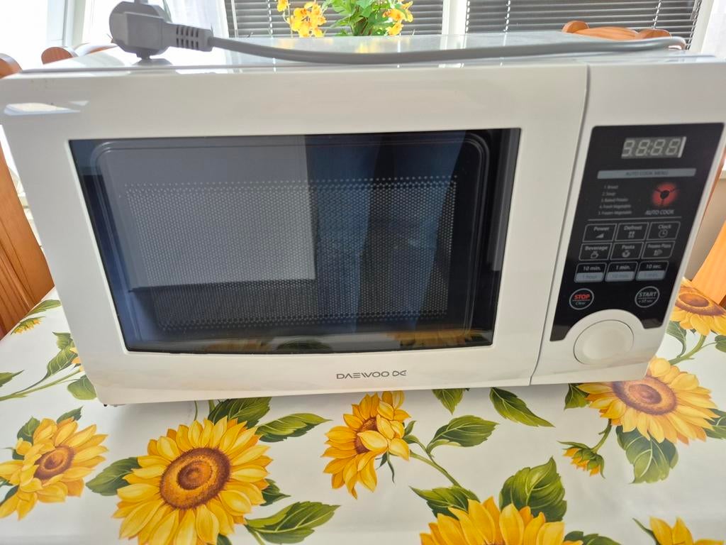 Daewoo Magnetron KOR-6L3B - Zo goed als nieuw, Ophalen