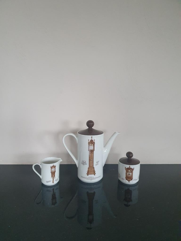 Diverse Servies delen van het Nutroma Klokkenservies, Ophalen of Verzenden, Zo goed als nieuw, Porselein, Kop en/of schotel