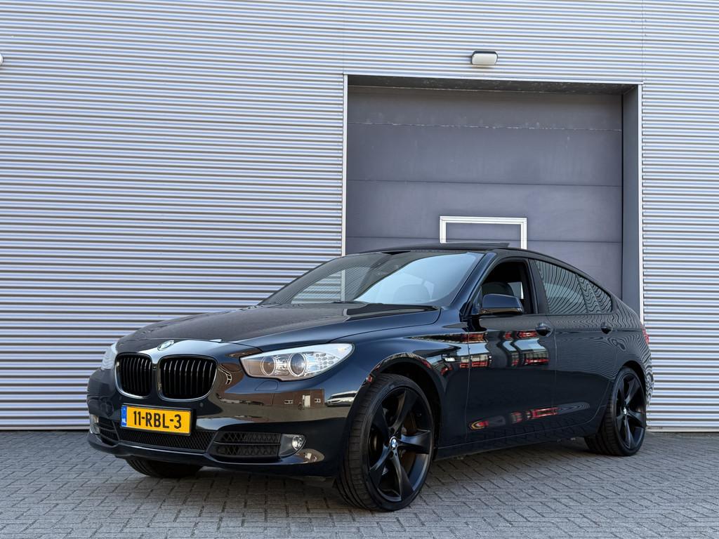 BMW 5 Serie Gran Turismo 530d High Executive I Aut. I Leder, Auto's, BMW, Automaat, Euro 5, Gebruikt, Zwart