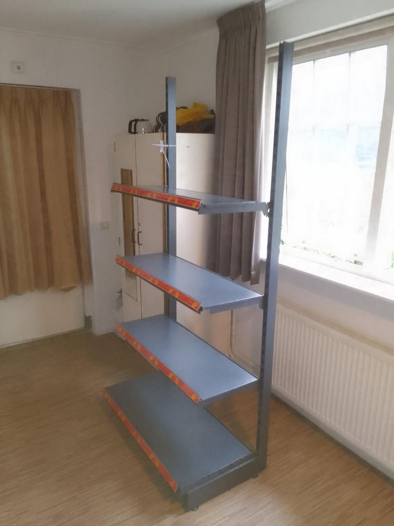 Metalen armhang stelling wandkast compleet met toebehoren, Huis en Inrichting, Kasten | Stellingkasten, Ophalen, Zo goed als nieuw