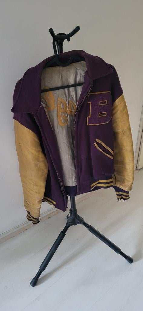 Vintage Paarse en gele Eagles varsity jacket, Kleding | Heren, Ophalen of Verzenden