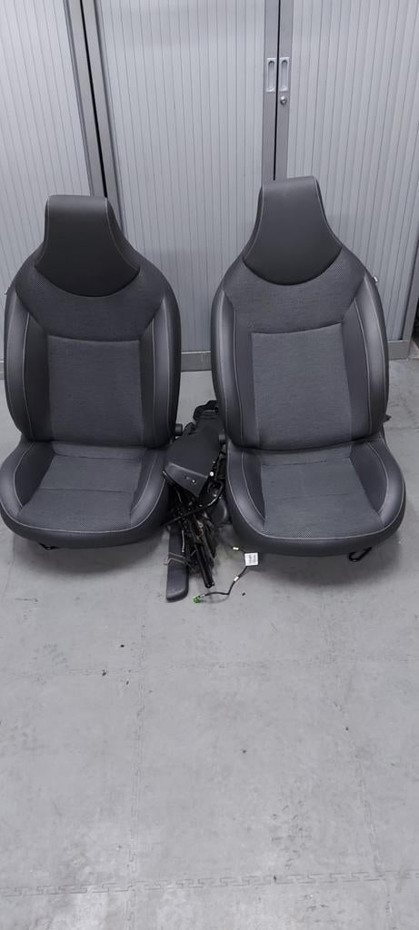 Twee zwarte autostoelen Renault Wind, Auto-onderdelen, Interieur en Bekleding, Ophalen of Verzenden