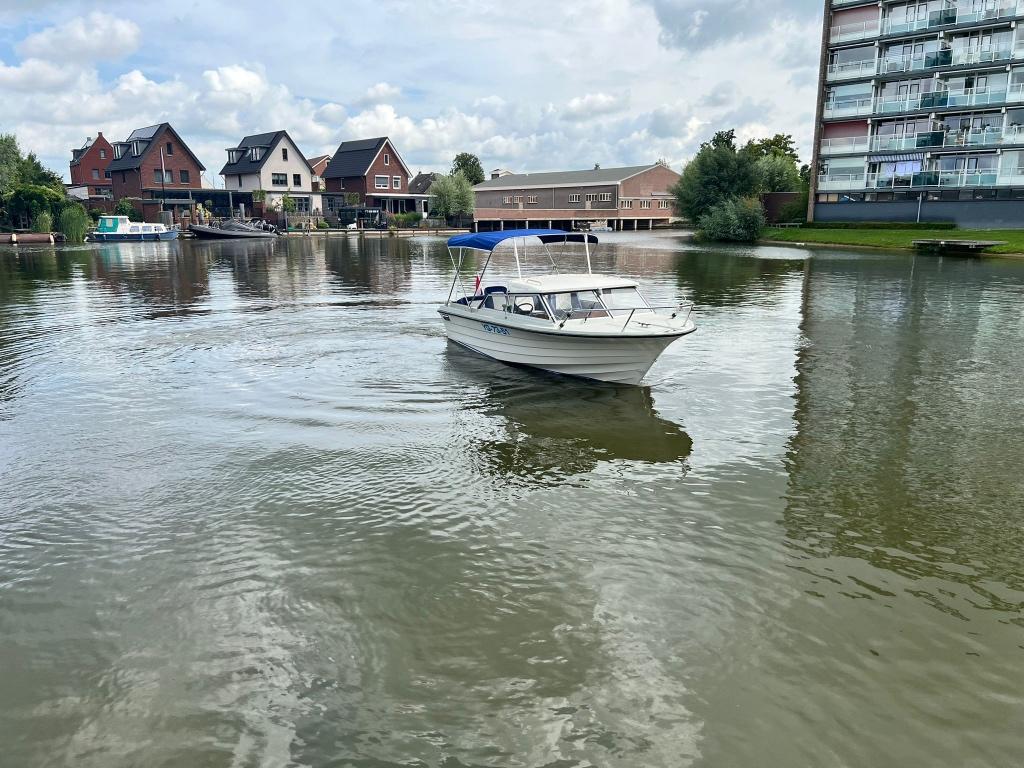 Draco 2000 HT + trailer, Watersport en Boten, Speedboten, Ophalen, Gebruikt, Binnenboordmotor, 6 meter of meer