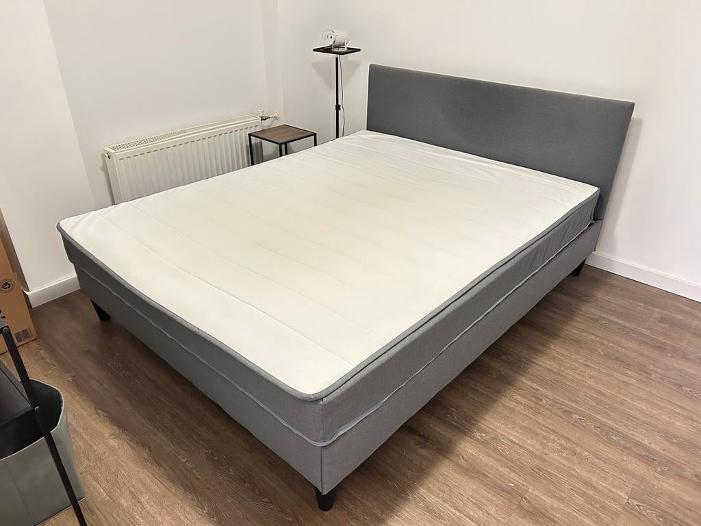 IKEA SÄBÖVIK Boxspring 160x200 met matras en topper, Ophalen, Tweepersoons, Zo goed als nieuw, 200 cm