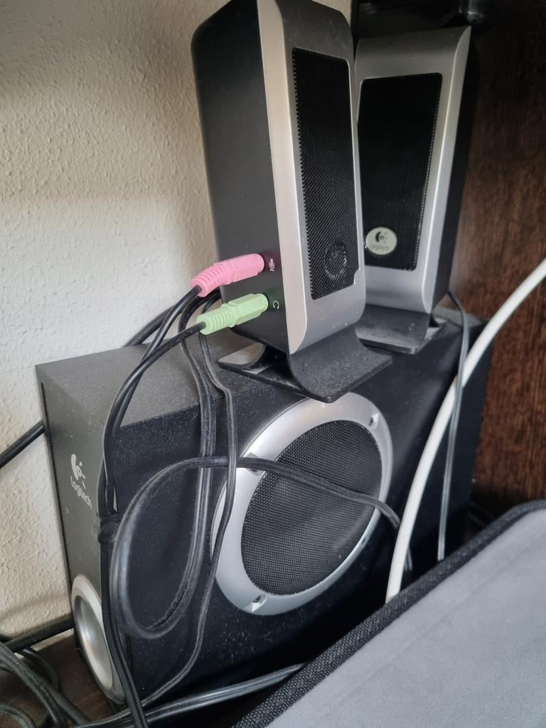 Logitech 2.1 luidsprekerset, Computers en Software, Pc speakers, Ophalen of Verzenden