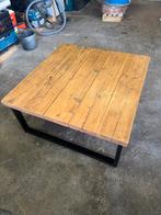 Robuuste salon tafel met metalen onderstel, Huis en Inrichting, Tafels | Salontafels, 50 tot 100 cm, Vierkant, 50 tot 100 cm, Zo goed als nieuw