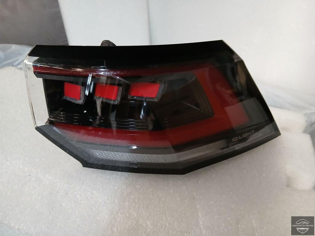 VW Golf 8 5H Facelift IQ Light LED Achterlicht R 5H0945208B, Auto-onderdelen, Verlichting, Gebruikt, Volkswagen, Volkswagen AG