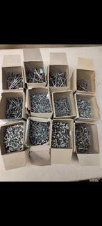 Aangeboden Partij diverse afmetingen Popnagels, Ophalen