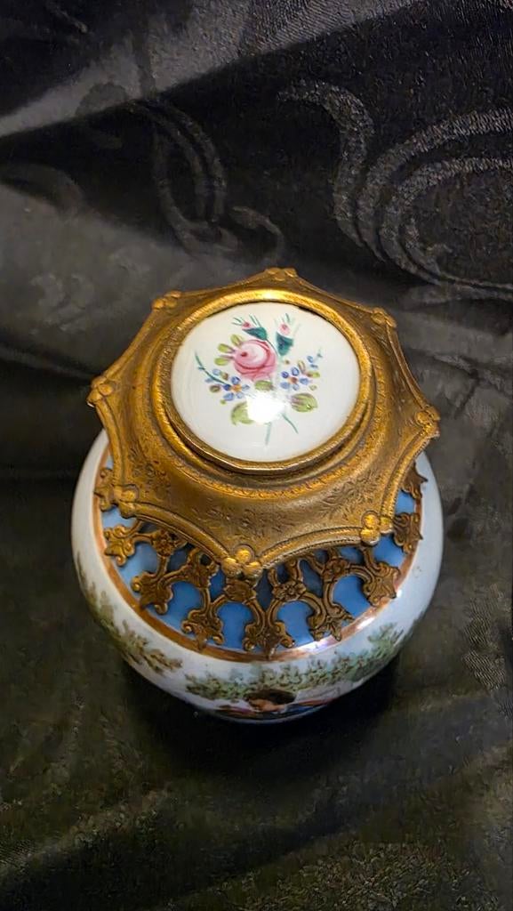 2 Antieke Franse Porseleinen Parfumflesjes, 19e Eeuw, Ophalen of Verzenden