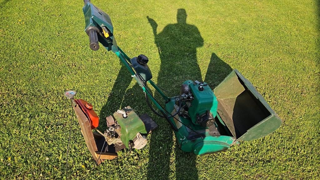 Atco motormaaier met opvang. Kooimaaier met reservemotor, Tuin en Terras, Kooimesmaaier, Ophalen, Gebruikt