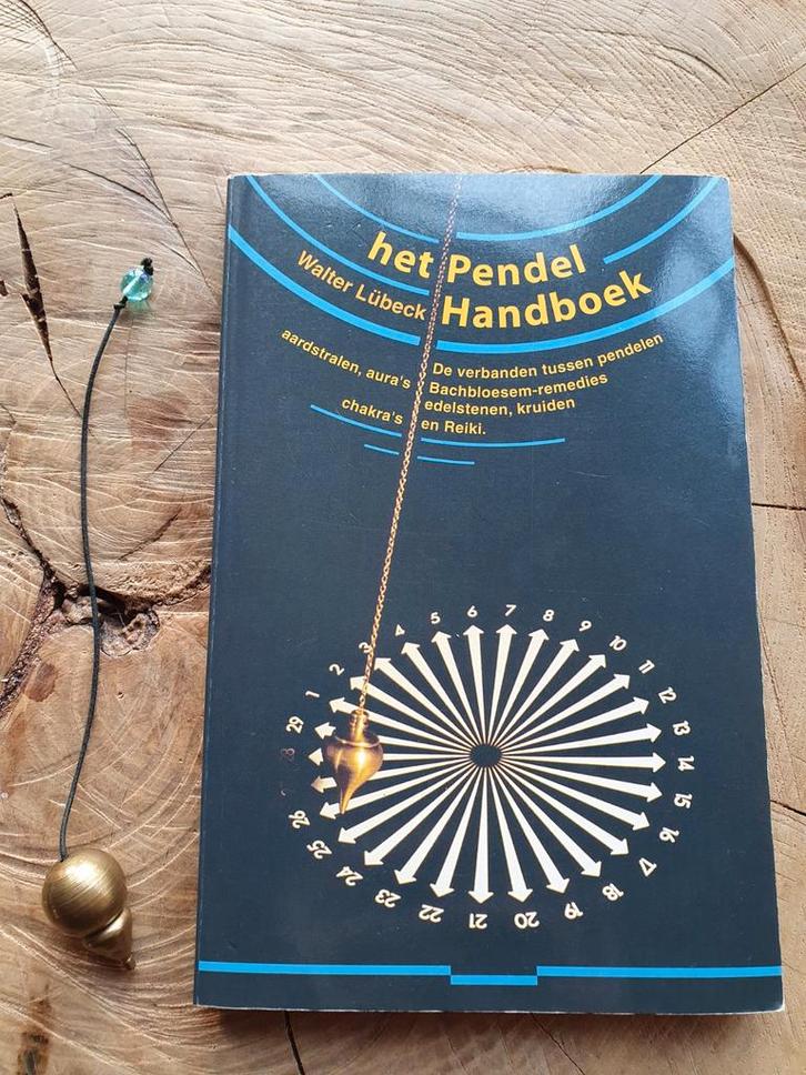 Walter Lubeck - Het pendel handboek met pendel, Boeken, Esoterie en Spiritualiteit, Zo goed als nieuw, Achtergrond en Informatie