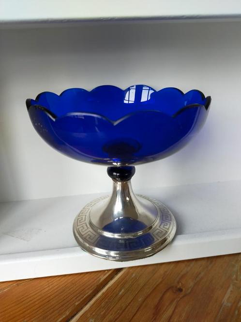 Bonbon mandje, Blauw glas met zilveren voet, geometrisch, Antiek en Kunst, Antiek | Glas en Kristal, Ophalen of Verzenden