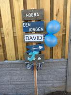 Geboortebord wegwijzerbord huren huur babyspullen jongen, Kinderen en Baby's, Kraamcadeaus en Geboorteborden, Ophalen, Zo goed als nieuw