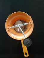 Vintage Oranje Passe-vite / Pureermolen, Ophalen of Verzenden, Gebruikt
