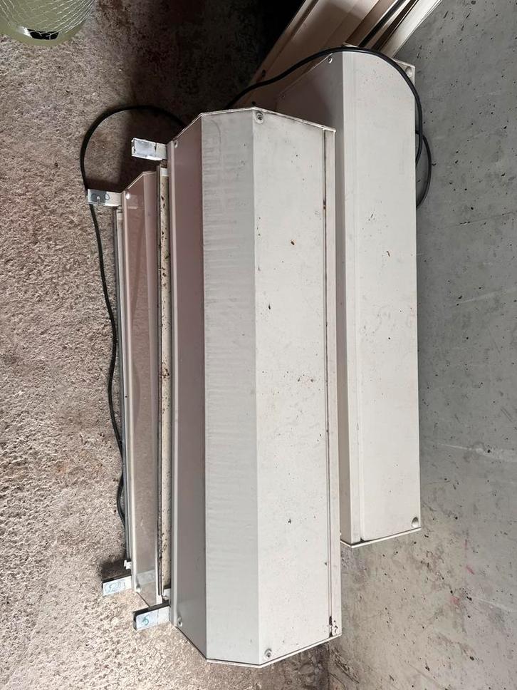 Elektrische roluiken met afstandsbediening, Doe-het-zelf en Verbouw, Rolluiken, Zo goed als nieuw, 200 cm of meer, Minder dan 100 cm