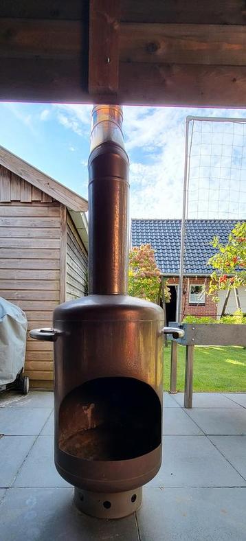 RVS tuinhaard met kachelpijp beschikbaar voor biedingen