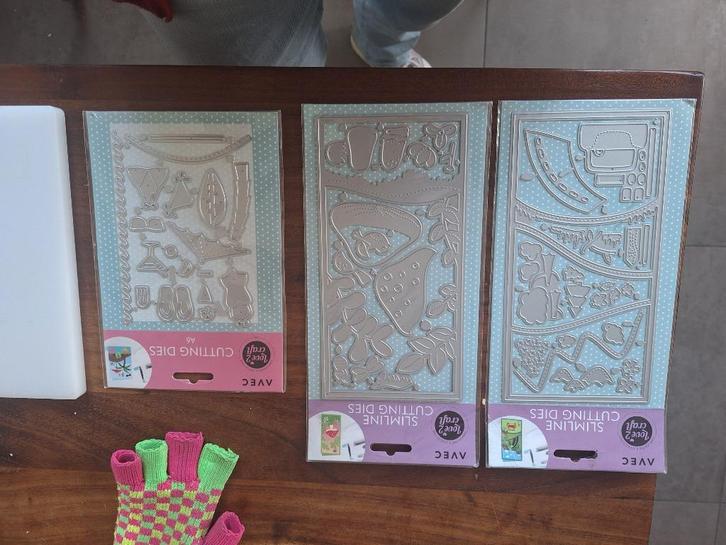 Cutting dies materiaal, Hobby en Vrije tijd, Kaarten | Zelf maken, Gebruikt, Pons of Mal, Overige thema's, Ophalen of Verzenden