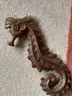Zeepaardje houtsnijwerk // hoog 39. Cm / kandelaar, Antiek en Kunst, Ophalen of Verzenden
