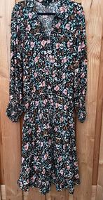 BINDI: Vrolijke zwarte lange jurk met bloemen, maat XXL, Kleding | Dames, Zo goed als nieuw, Bindi, Verzenden, Jurk