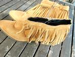 Suede korte .orte laarsjes met leuke franjes maat 41, Ophalen, Gedragen, Beige
