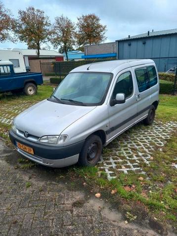 Peugeot Partner 1.4 Benzine/ Motor defect loop of sloop! beschikbaar voor biedingen