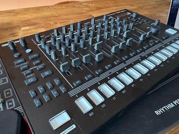 Roland TR-8S AIRA Rhythm Performer (Garantie tot 16/03/2027) beschikbaar voor biedingen