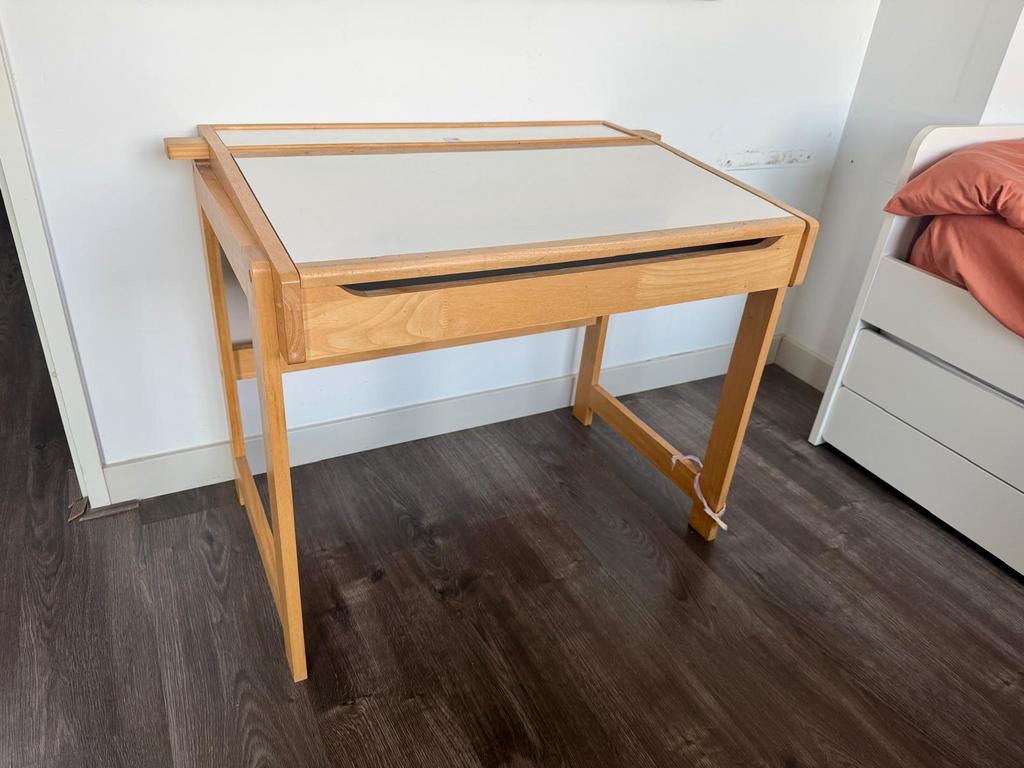 Retro houten kinder bureau/tekentafel, Kinderen en Baby's, Kinderkamer | Tafels en Stoelen, Ophalen, Gebruikt, Tafel(s)