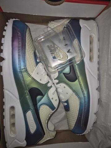 Nike Air Max 90 2020 Maat 45 beschikbaar voor biedingen