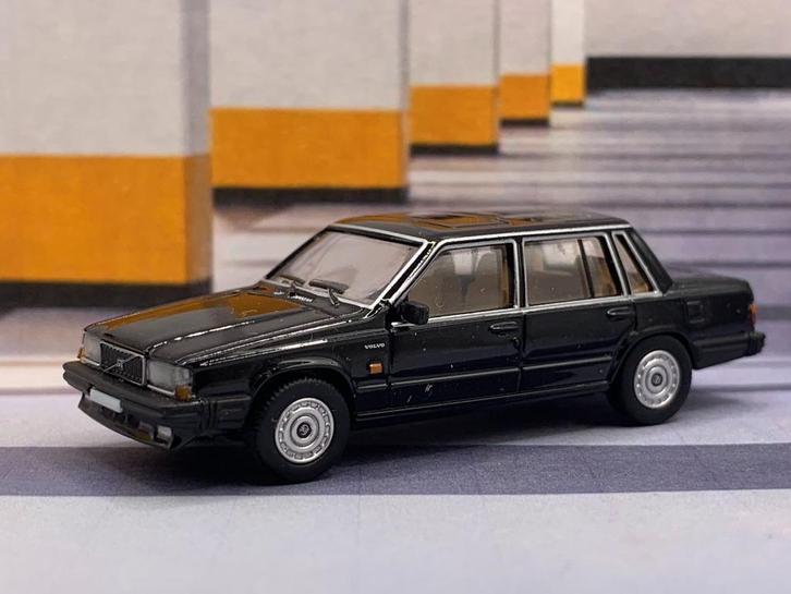 Volvo 740 zwart, Hobby en Vrije tijd, Modelauto's | 1:87, Zo goed als nieuw, Auto, Brekina, Ophalen of Verzenden